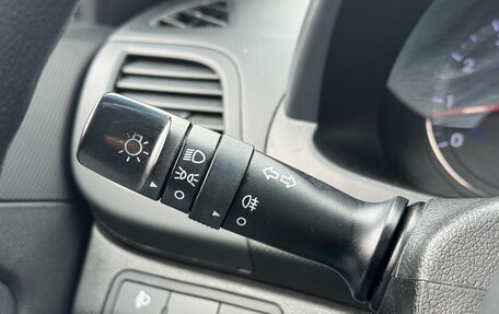 Hyundai Solaris II рестайлинг, 2016 год, 960 000 рублей, 17 фотография