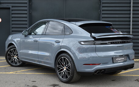 Porsche Cayenne III, 2024 год, 20 400 000 рублей, 2 фотография