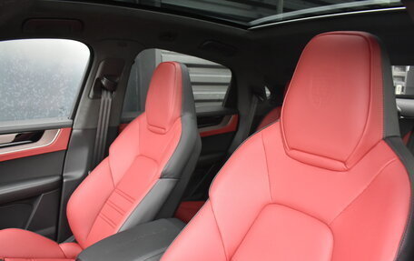 Porsche Cayenne III, 2024 год, 20 400 000 рублей, 11 фотография