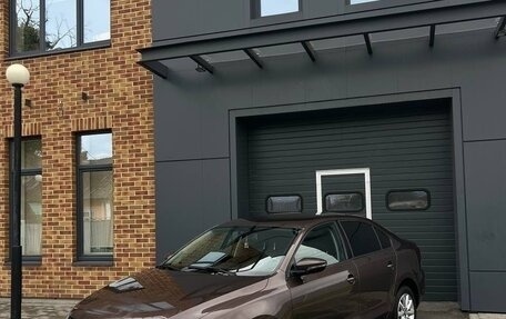 Volkswagen Jetta VI, 2014 год, 1 000 000 рублей, 1 фотография