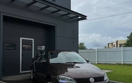 Volkswagen Jetta VI, 2014 год, 1 000 000 рублей, 3 фотография