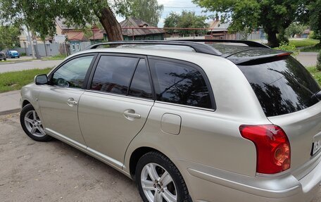 Toyota Avensis III рестайлинг, 2003 год, 650 000 рублей, 4 фотография