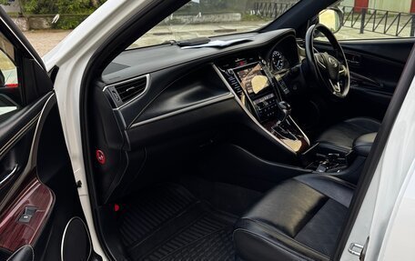 Toyota Harrier, 2015 год, 2 350 000 рублей, 10 фотография