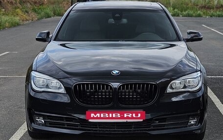 BMW 7 серия, 2013 год, 1 750 000 рублей, 4 фотография
