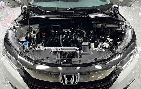 Honda Vezel, 2022 год, 1 420 000 рублей, 4 фотография