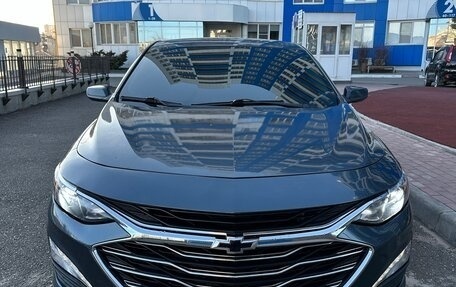 Chevrolet Malibu IX, 2019 год, 1 485 000 рублей, 2 фотография