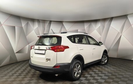 Toyota RAV4, 2015 год, 1 697 000 рублей, 2 фотография