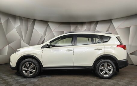 Toyota RAV4, 2015 год, 1 697 000 рублей, 5 фотография