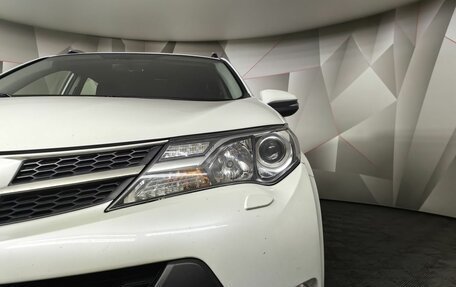 Toyota RAV4, 2015 год, 1 697 000 рублей, 10 фотография