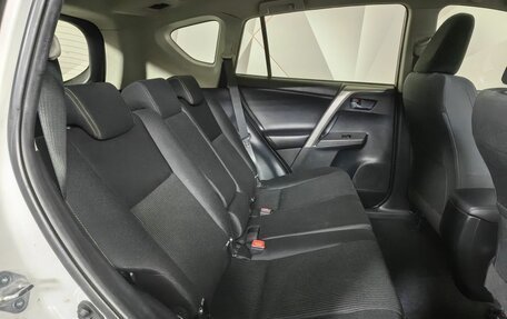 Toyota RAV4, 2015 год, 1 697 000 рублей, 16 фотография
