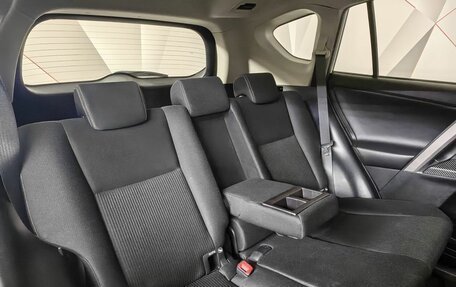 Toyota RAV4, 2015 год, 1 697 000 рублей, 17 фотография