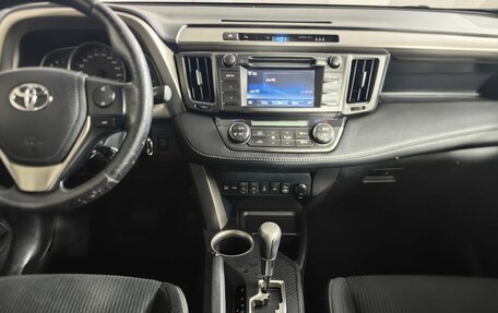 Toyota RAV4, 2015 год, 1 697 000 рублей, 15 фотография