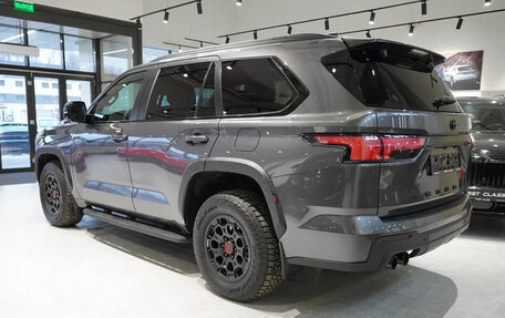 Toyota Sequoia, 2024 год, 13 660 000 рублей, 3 фотография
