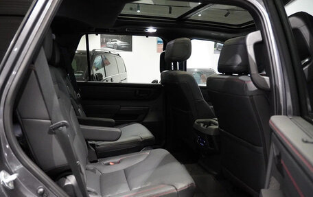 Toyota Sequoia, 2024 год, 13 660 000 рублей, 14 фотография