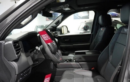 Toyota Sequoia, 2024 год, 13 660 000 рублей, 8 фотография