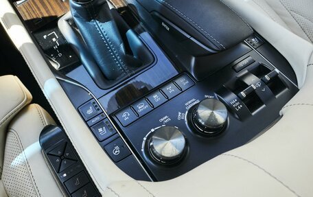 Lexus LX III, 2017 год, 9 899 000 рублей, 22 фотография