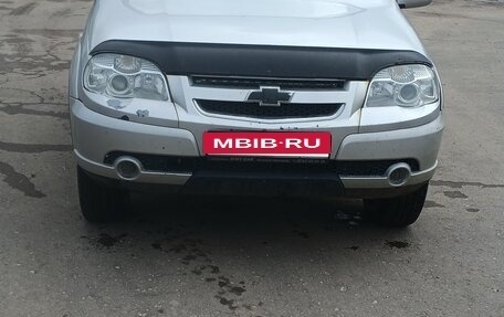 Chevrolet Niva I рестайлинг, 2011 год, 410 000 рублей, 2 фотография