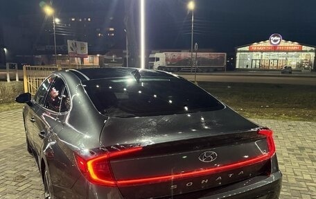 Hyundai Sonata VIII, 2021 год, 2 100 000 рублей, 3 фотография