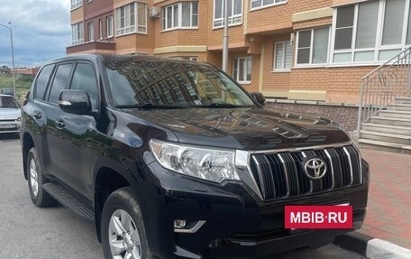 Toyota Land Cruiser Prado 150 рестайлинг 2, 2019 год, 4 990 000 рублей, 2 фотография