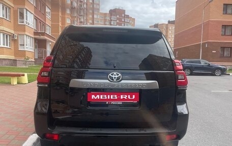 Toyota Land Cruiser Prado 150 рестайлинг 2, 2019 год, 4 990 000 рублей, 4 фотография