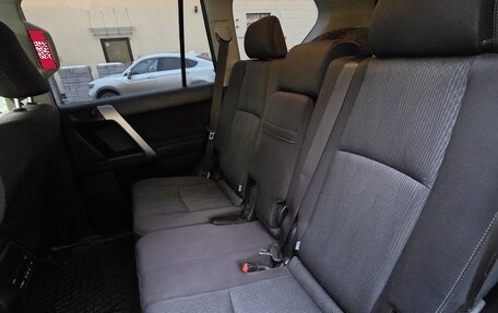 Toyota Land Cruiser Prado 150 рестайлинг 2, 2019 год, 4 990 000 рублей, 11 фотография