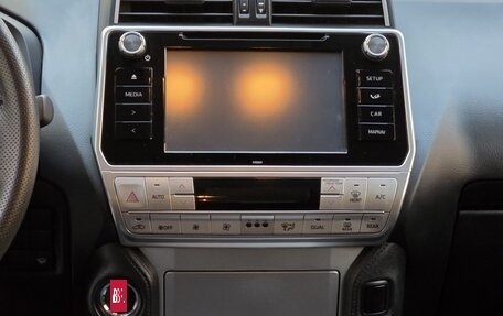 Toyota Land Cruiser Prado 150 рестайлинг 2, 2019 год, 4 990 000 рублей, 8 фотография