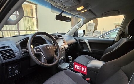 Toyota Land Cruiser Prado 150 рестайлинг 2, 2019 год, 4 990 000 рублей, 10 фотография