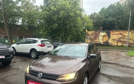 Volkswagen Jetta VI, 2014 год, 1 218 000 рублей, 2 фотография