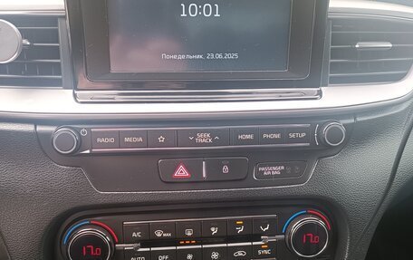 KIA cee'd III, 2019 год, 2 100 000 рублей, 23 фотография