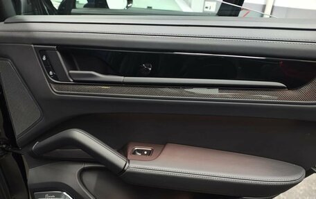Porsche Cayenne III, 2025 год, 29 000 000 рублей, 27 фотография