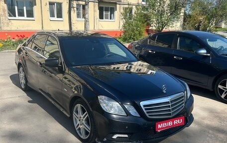 Mercedes-Benz E-Класс, 2011 год, 1 299 000 рублей, 1 фотография