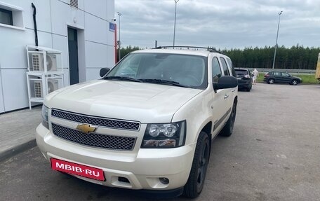 Chevrolet Tahoe III, 2012 год, 2 670 000 рублей, 1 фотография