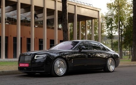Rolls-Royce Ghost Series II рестайлинг, 2021 год, 40 000 000 рублей, 1 фотография