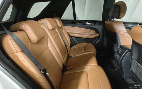 Mercedes-Benz GLE, 2017 год, 4 000 000 рублей, 16 фотография