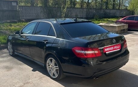 Mercedes-Benz E-Класс, 2011 год, 1 299 000 рублей, 4 фотография