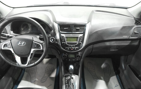 Hyundai Solaris II рестайлинг, 2012 год, 849 000 рублей, 10 фотография