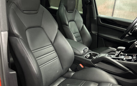 Porsche Cayenne III, 2019 год, 9 990 000 рублей, 20 фотография