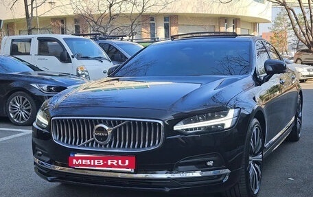 Volvo S90 II рестайлинг, 2022 год, 2 970 000 рублей, 3 фотография