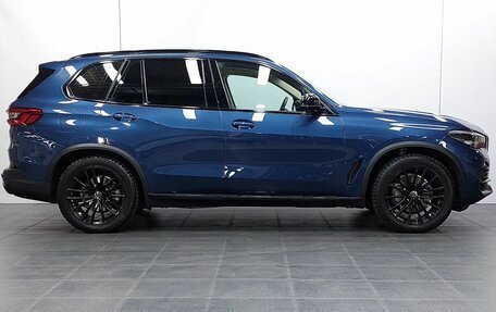 BMW X5, 2019 год, 5 977 000 рублей, 4 фотография