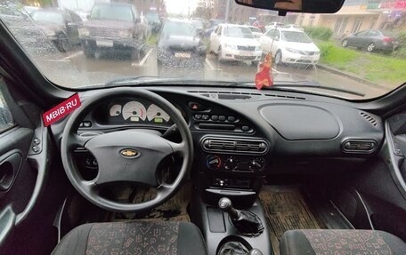 Chevrolet Niva I рестайлинг, 2006 год, 300 000 рублей, 6 фотография