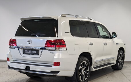 Toyota Land Cruiser 200, 2021 год, 7 995 000 рублей, 5 фотография