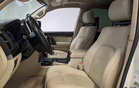 Toyota Land Cruiser 200, 2021 год, 7 995 000 рублей, 20 фотография
