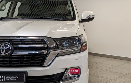 Toyota Land Cruiser 200, 2021 год, 7 995 000 рублей, 17 фотография