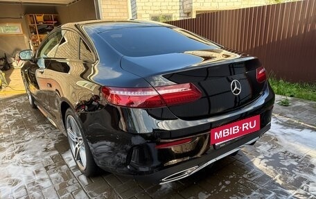 Mercedes-Benz E-Класс, 2019 год, 4 450 000 рублей, 7 фотография
