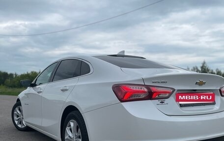 Chevrolet Malibu IX, 2018 год, 1 650 000 рублей, 4 фотография