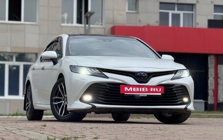 Toyota Camry, 2020 год, 2 750 000 рублей, 2 фотография