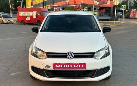 Volkswagen Polo VI (EU Market), 2013 год, 800 000 рублей, 13 фотография