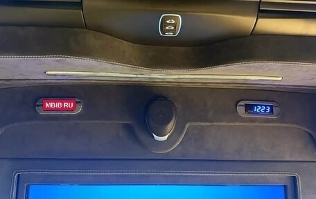Volkswagen Caravelle T6 рестайлинг, 2019 год, 4 000 000 рублей, 18 фотография
