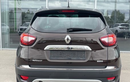 Renault Kaptur I рестайлинг, 2018 год, 1 550 000 рублей, 4 фотография