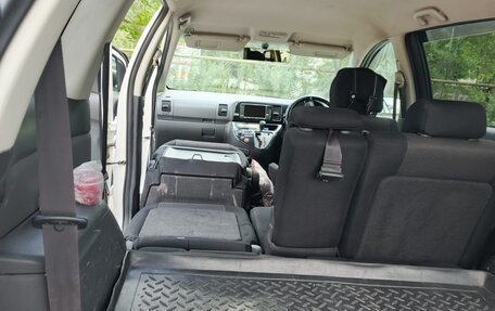 Toyota Wish II, 2003 год, 830 000 рублей, 15 фотография